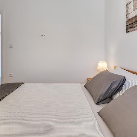 Apartments Juraj Петрчане Экстерьер фото