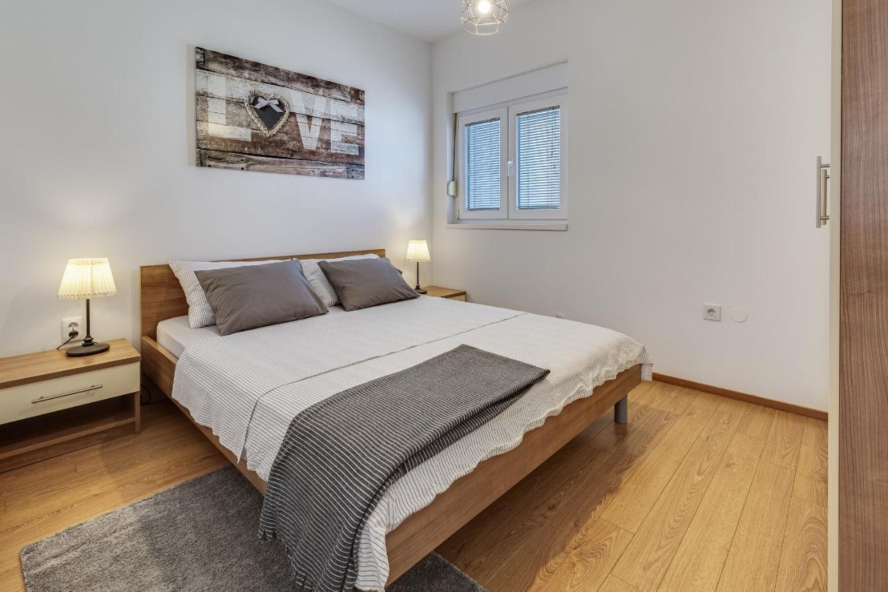 Apartments Juraj Петрчане Экстерьер фото