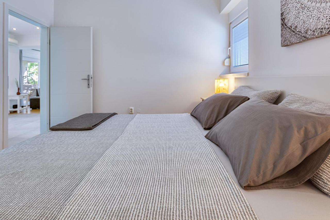 Apartments Juraj Петрчане Экстерьер фото